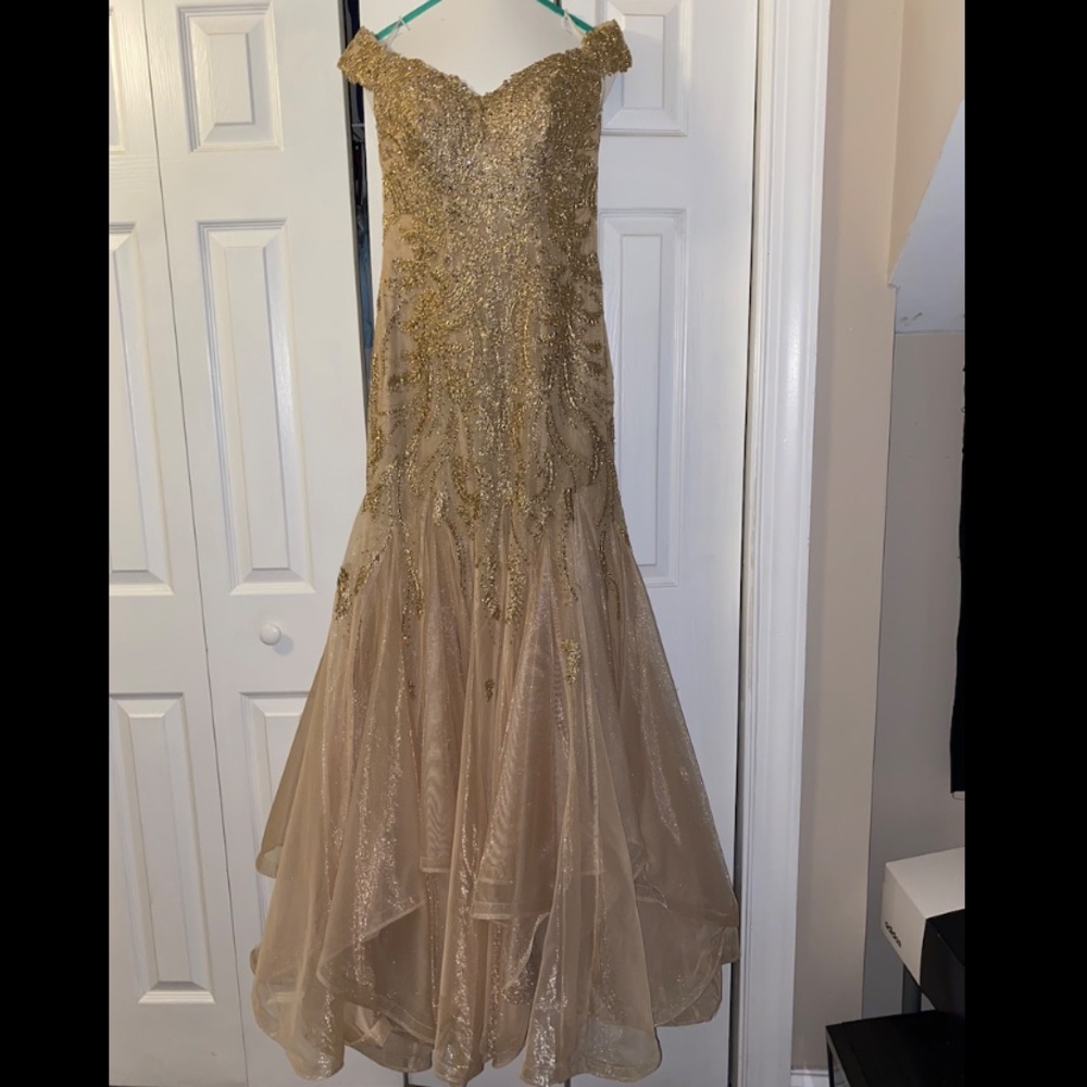 Sherri Hill prom dress